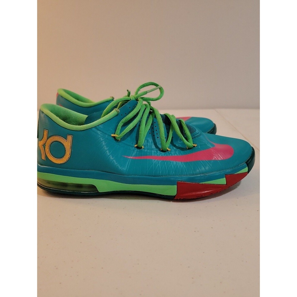 nike Kevin Durant tennis shoes size 7 kids